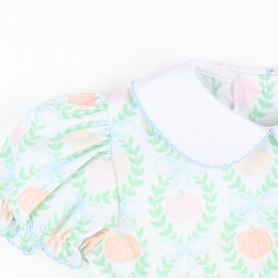 Heirloom Pumpkins Collared Girl Bubble